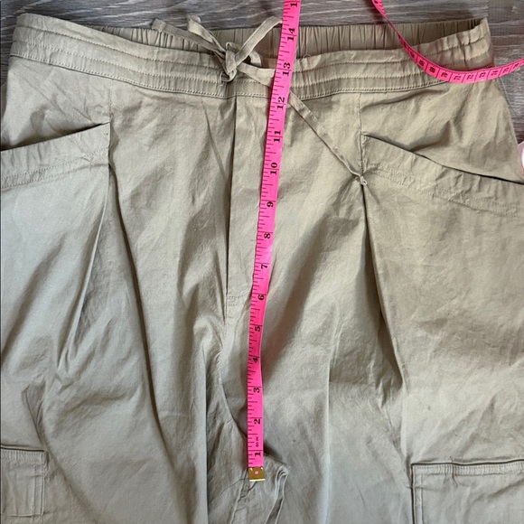 NEW Athleta Paradise Mid Rise Straight Leg Cargo Pant Small - Picture 8 of 11